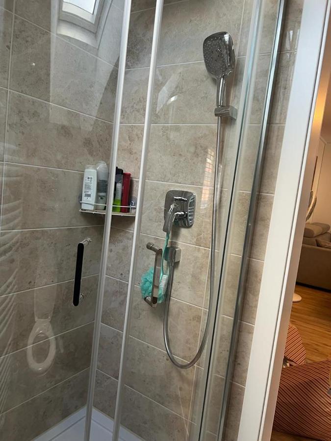 Ferienwohnung Alpina フェルトキルヒ エクステリア 写真